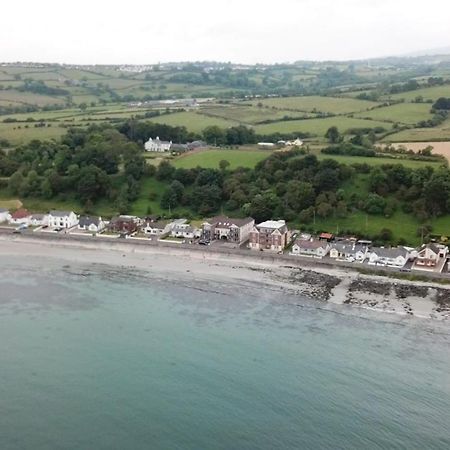 Bayview Apartments Ballygally  エクステリア 写真