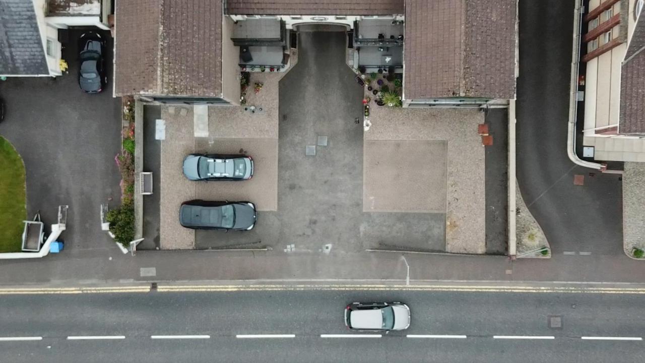 Bayview Apartments Ballygally  エクステリア 写真