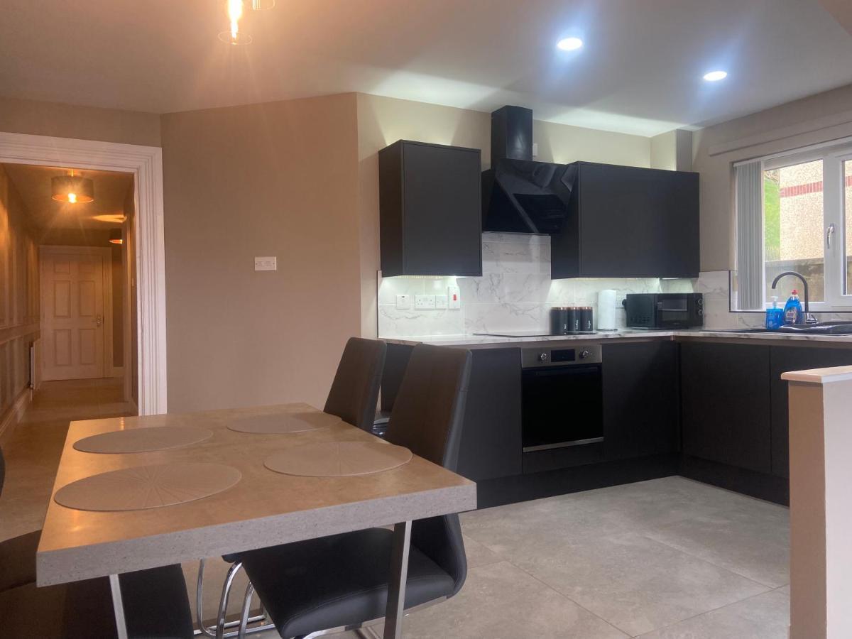Bayview Apartments Ballygally  エクステリア 写真