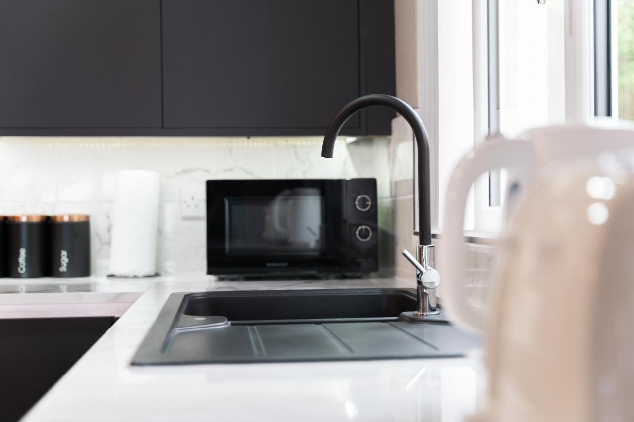 Bayview Apartments Ballygally  エクステリア 写真